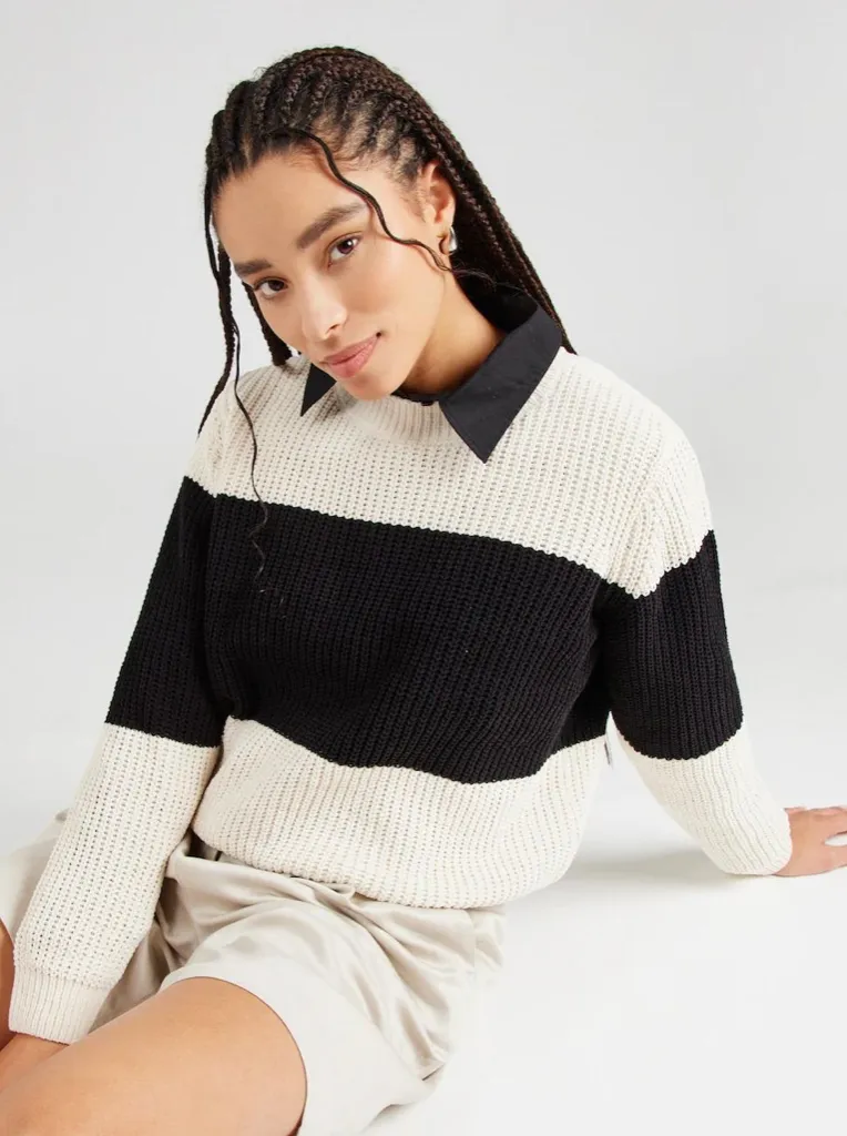 Agate Block O-Neck Pullover by Vero Moda