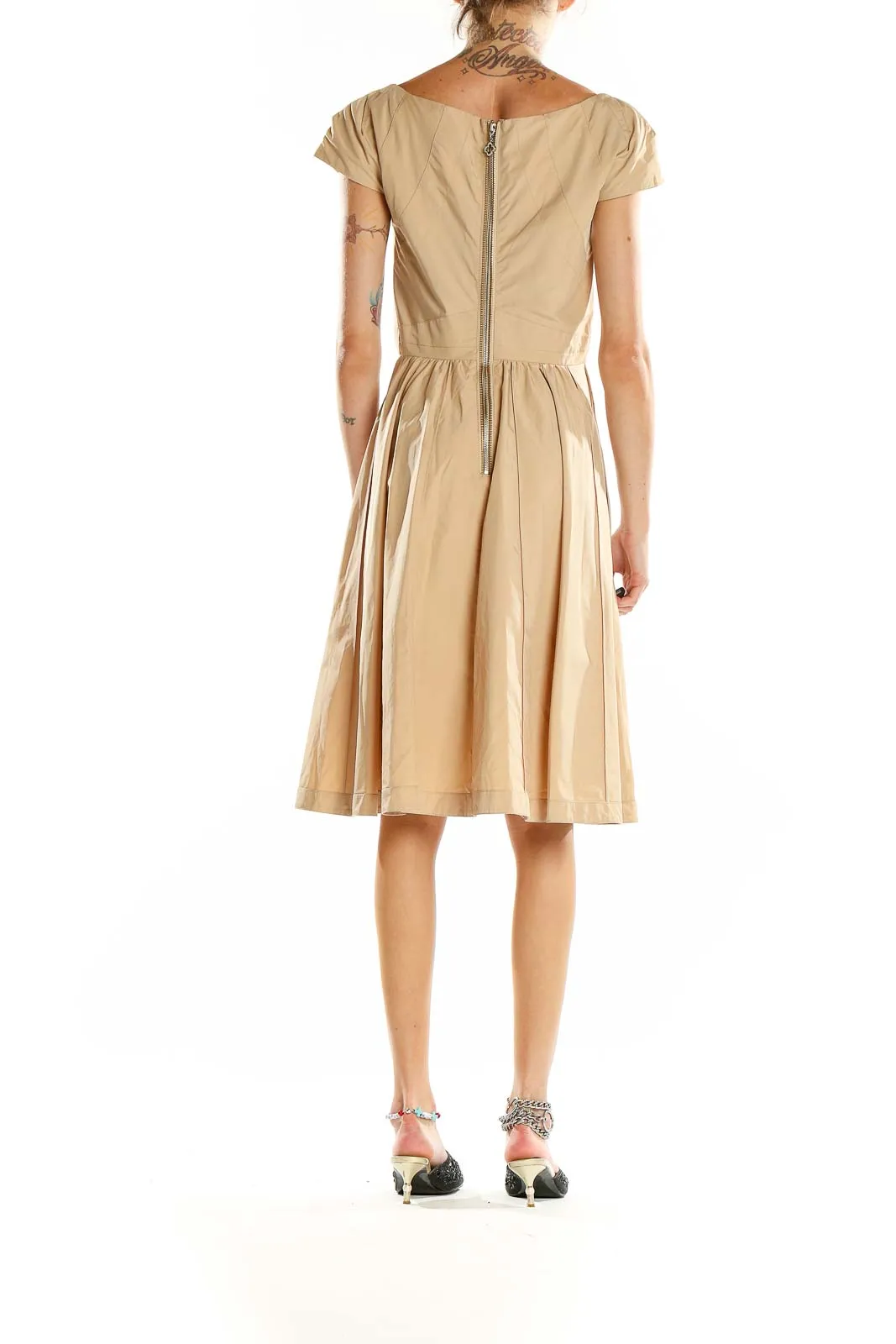 Beige Elegant V-Neck Cocktail Dress