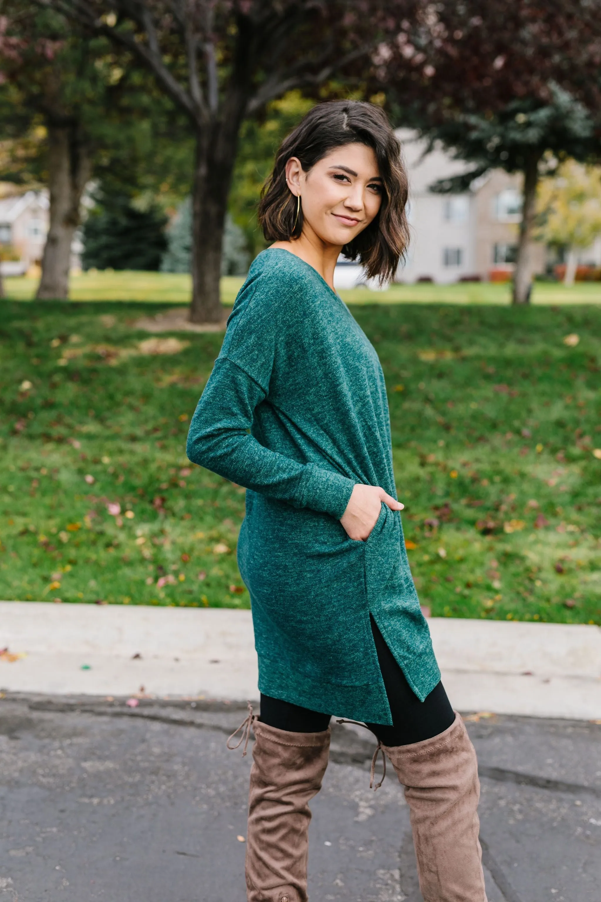 Brushed Melange V-Neck Sweater In Hunter Green