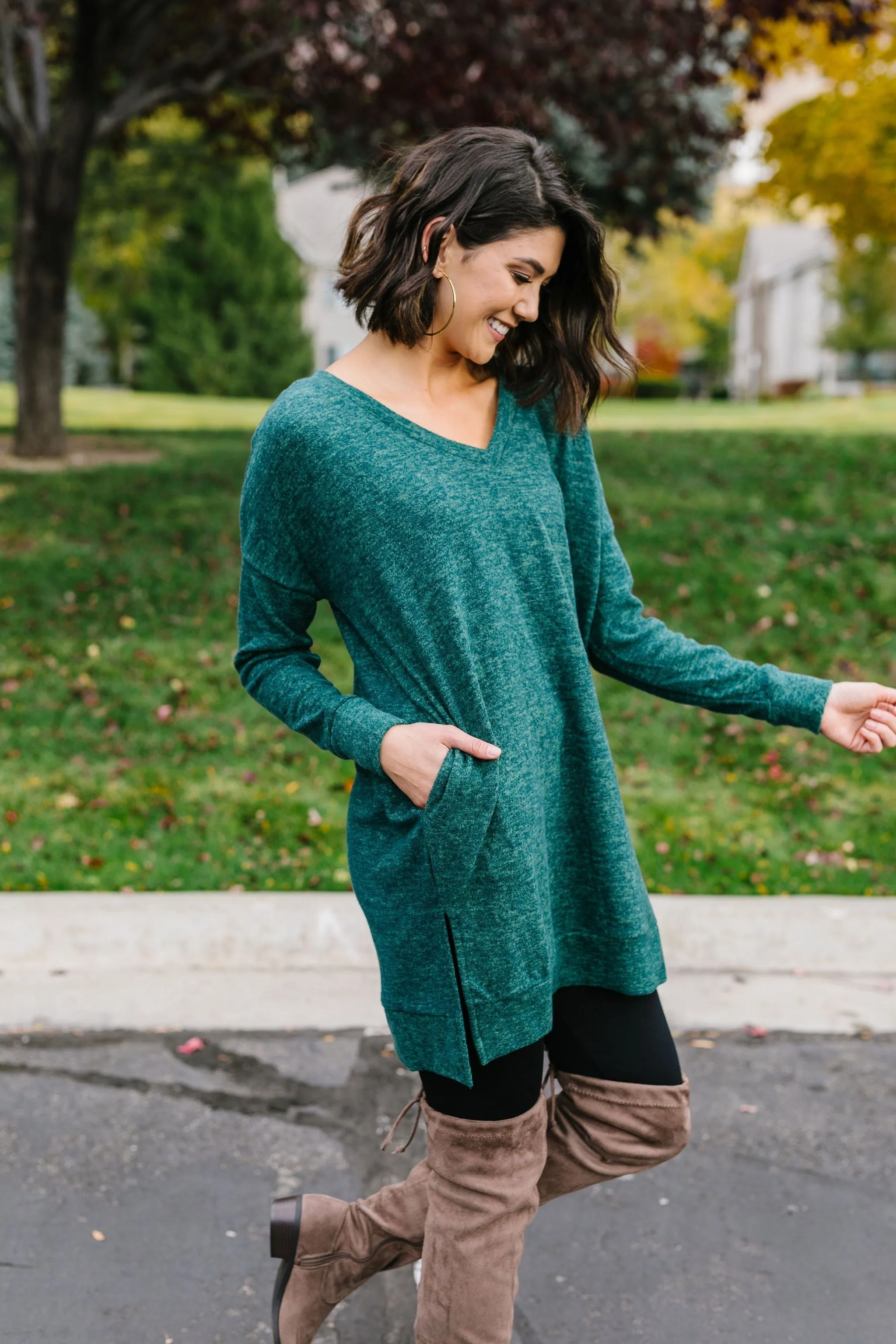 Brushed Melange V-Neck Sweater In Hunter Green