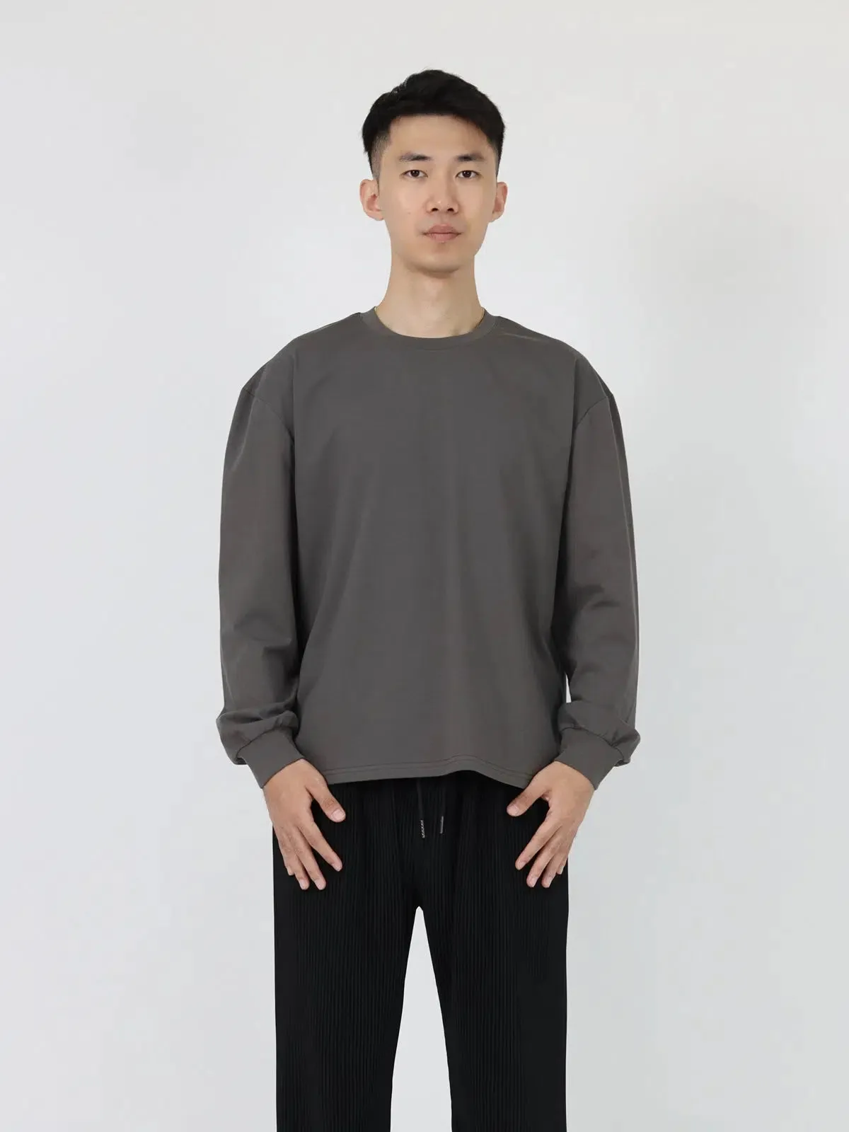 Classic-fit Long-sleeve Pullover