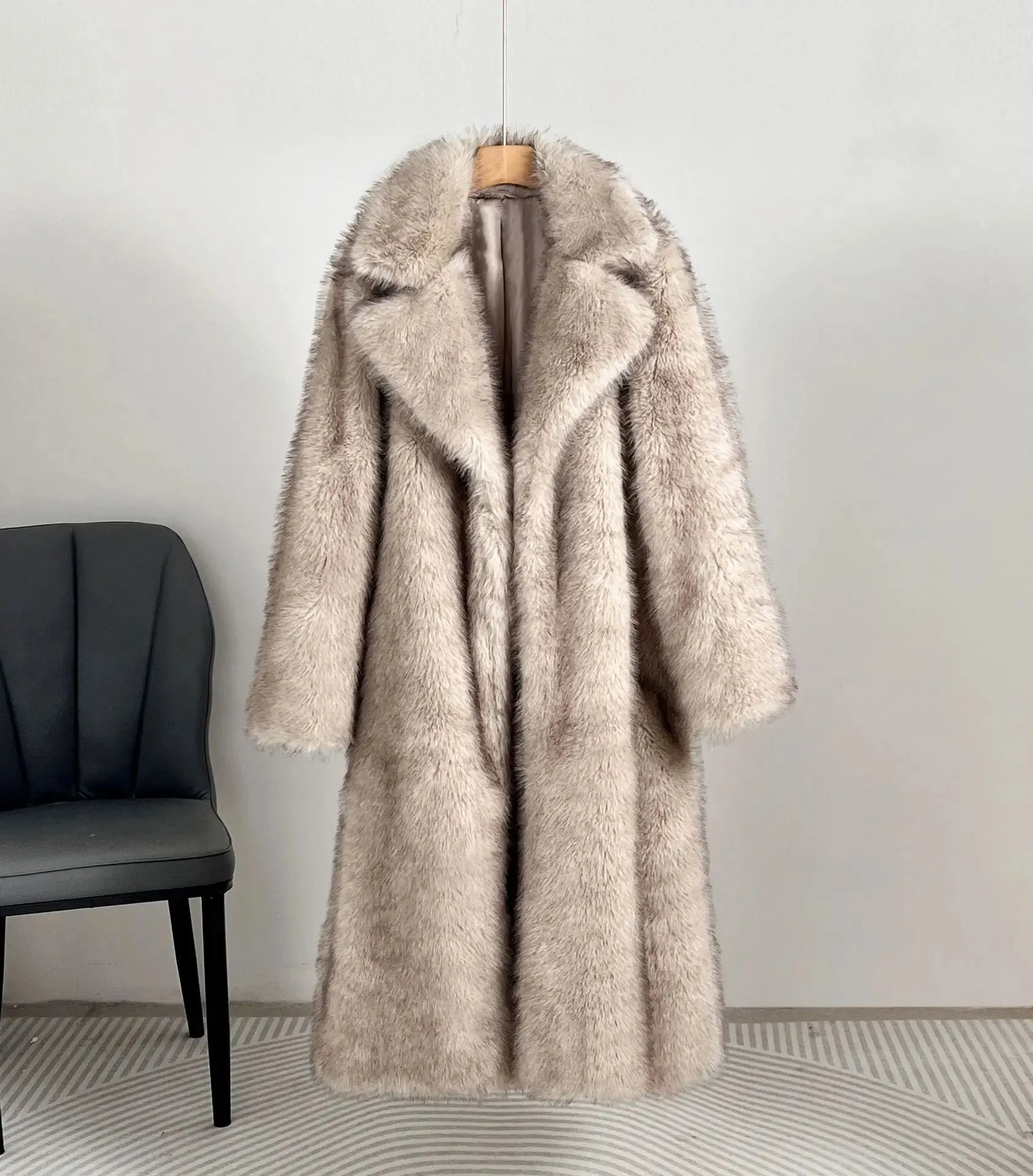 Elegant Faux Fur Coat