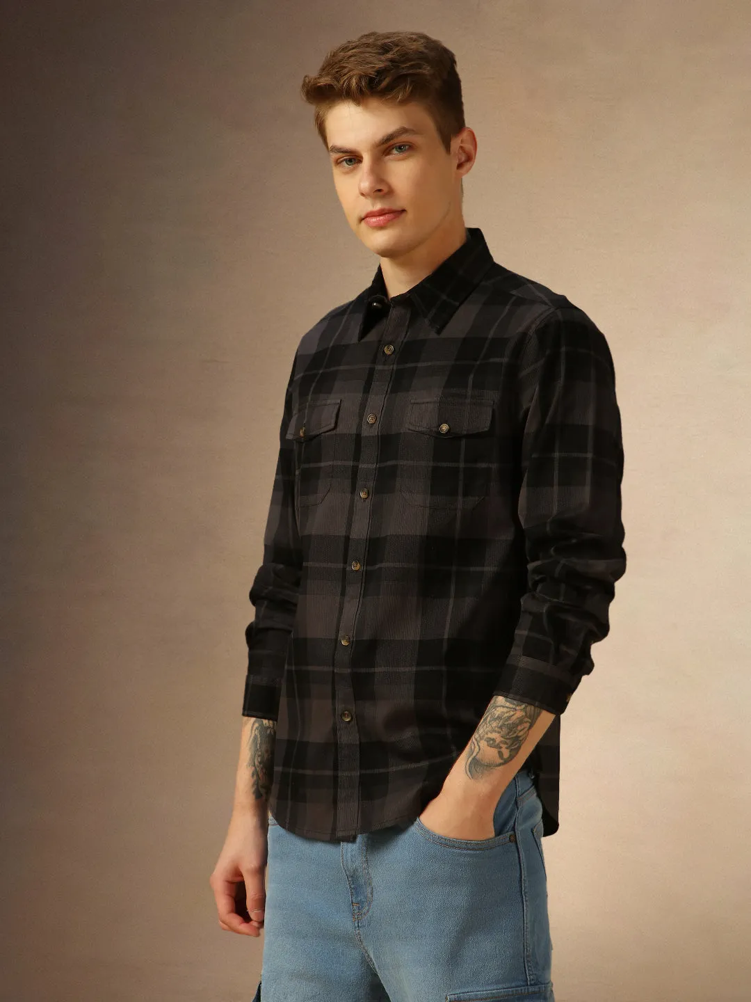Men's Grey Checks Spread Collar Full Sleeves Shirt