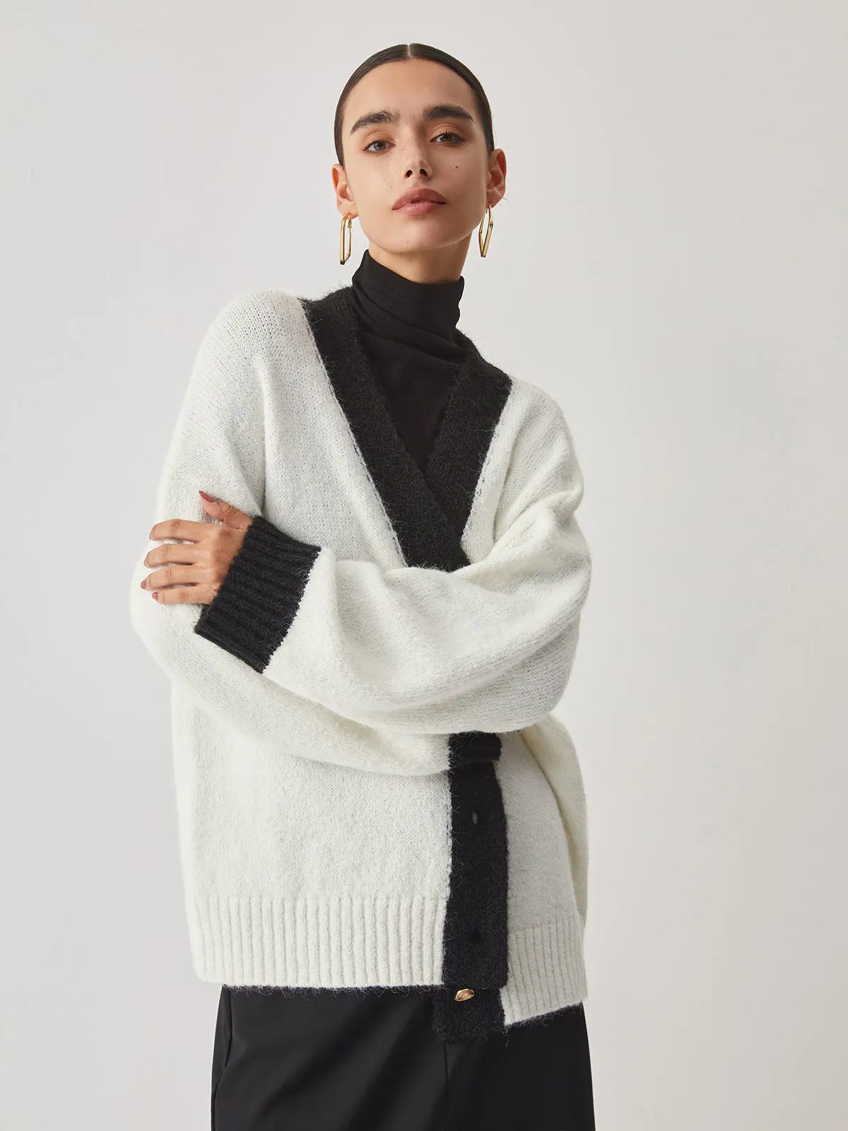 Oversized Contrast Graceful Trim Cardigan