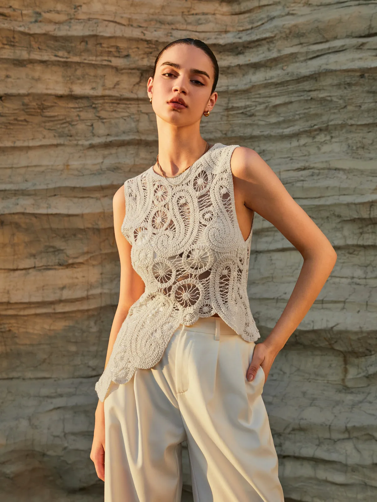 Paros Crochet Paisley Trendy Oblique Hem Tank Top