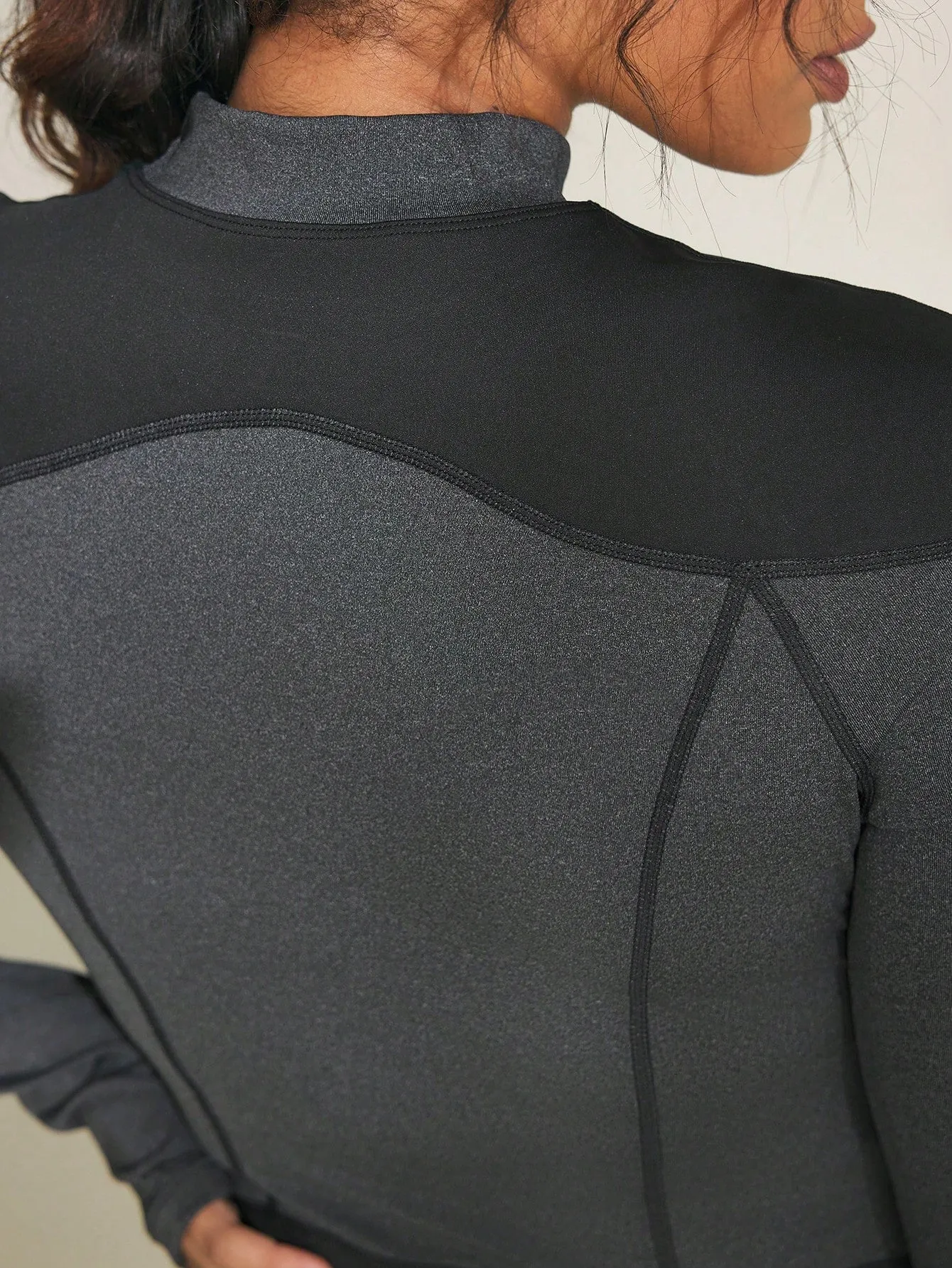 Turtle Neck Thumb Hole Breathable Active Tee FW24