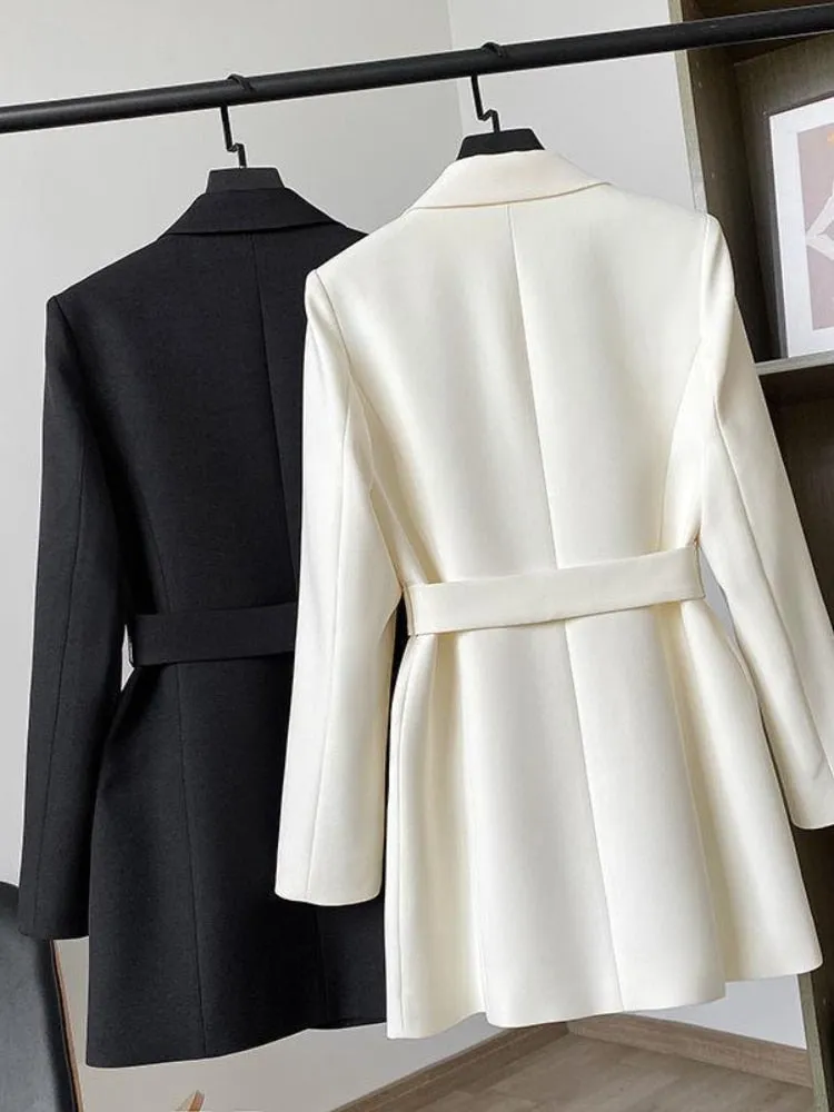 White Women‘s Suit Jacket Autumn Fashion Chic Double Breasted Slim Suits with Belt Vintage Office Blazer for Women Elegant 2022